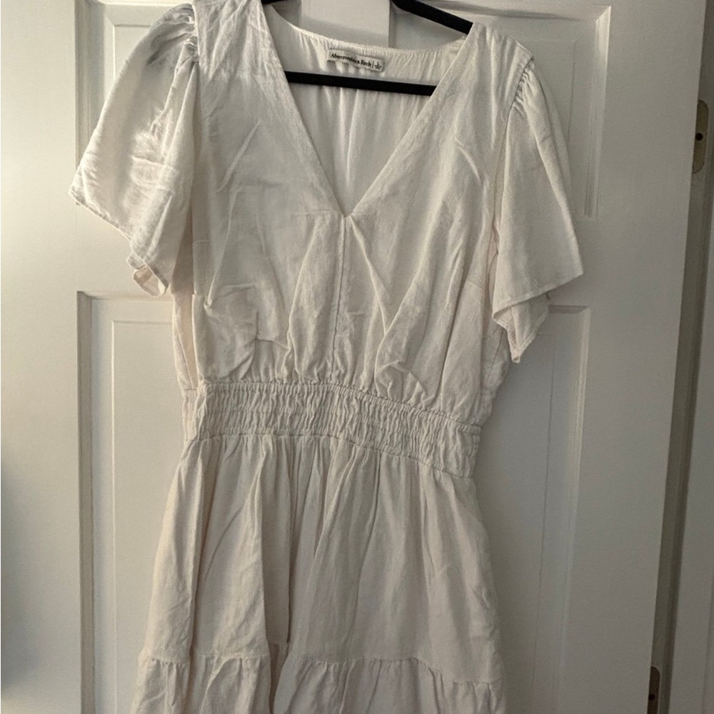 Smocked Waist Tiered Mini Dress in white. Size L. - Picture 2 of 3